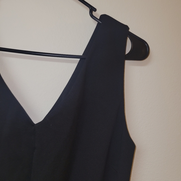 Lysee Black V Neckline Wide Leg Romper - Picture 10 of 14